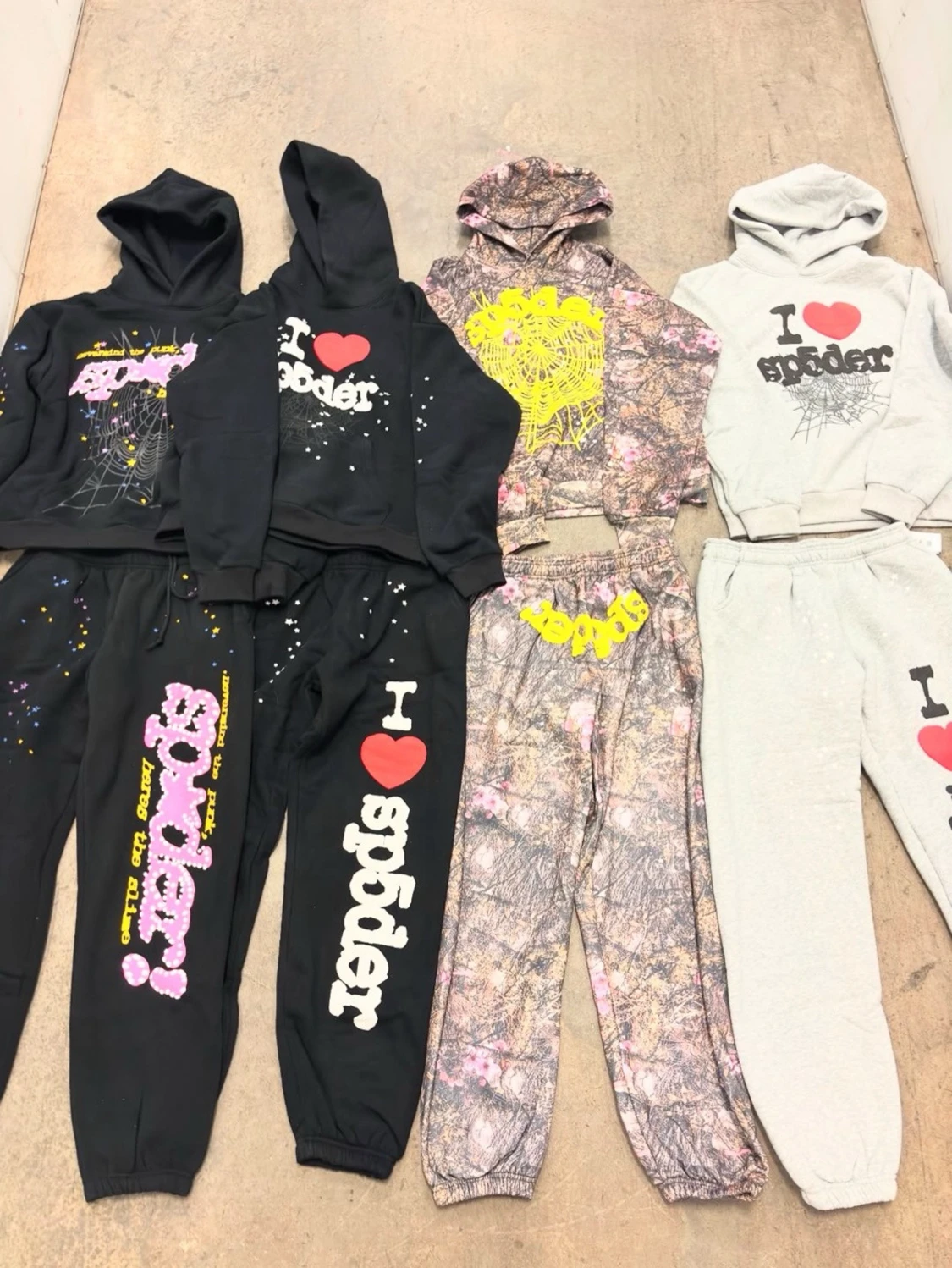 V2 SP5DER TRACKSUIT  - 1