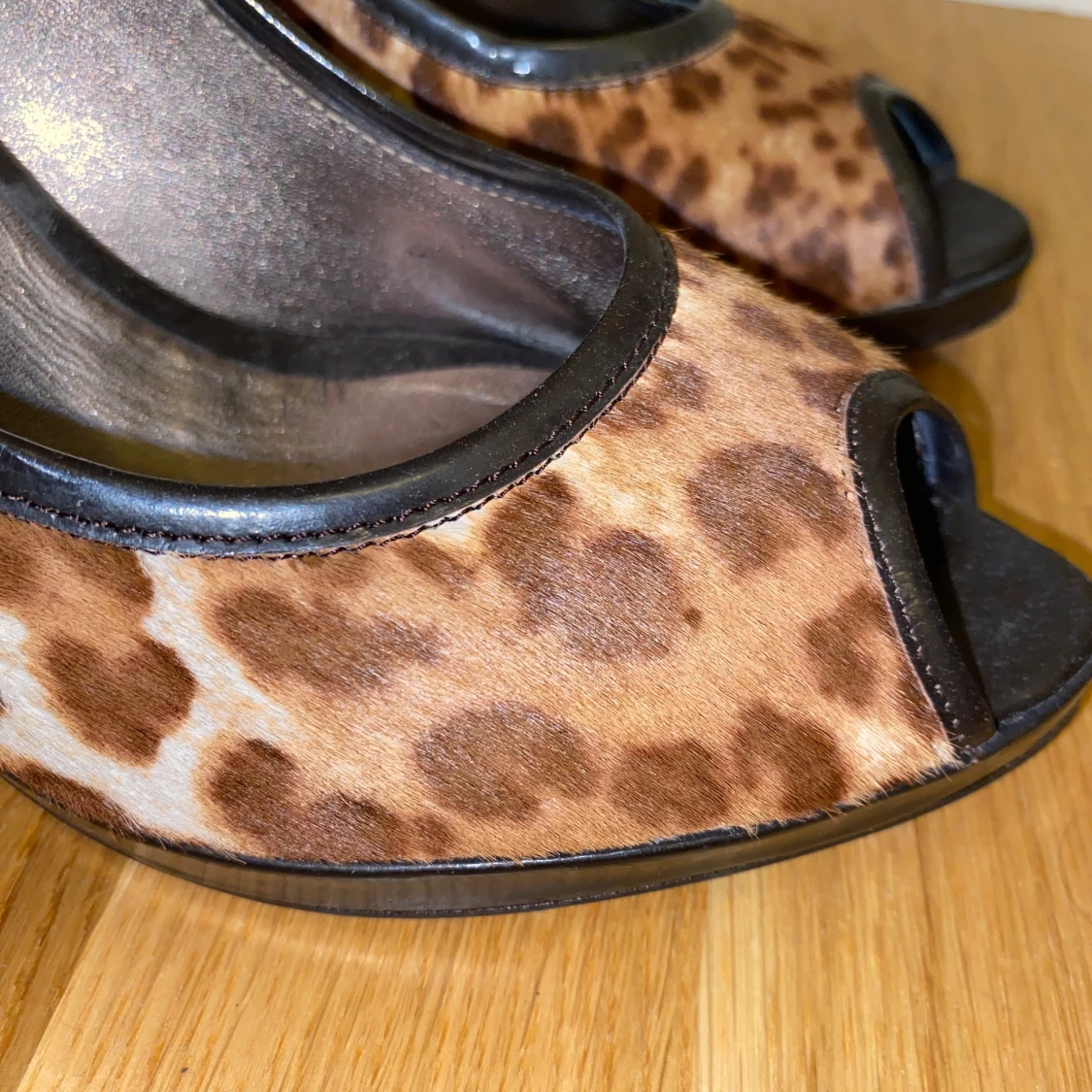 Leopardmönstrade vintage pumps från Tosca Blu - 2