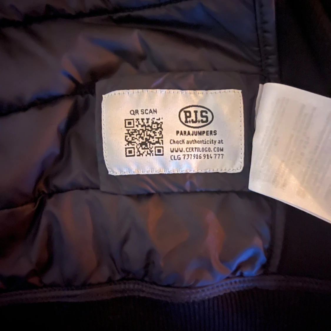 Svart quiltad jacka från Parajumpers - 1