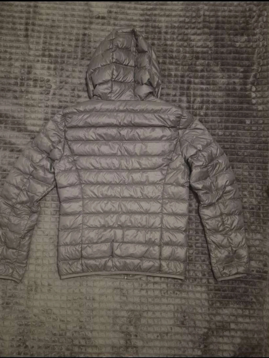 Grå pufferjacka från Emporio Armani EA7 - 4