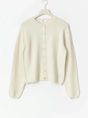 Beige stickad kofta med knappar - superfin, från Gina tricot💗