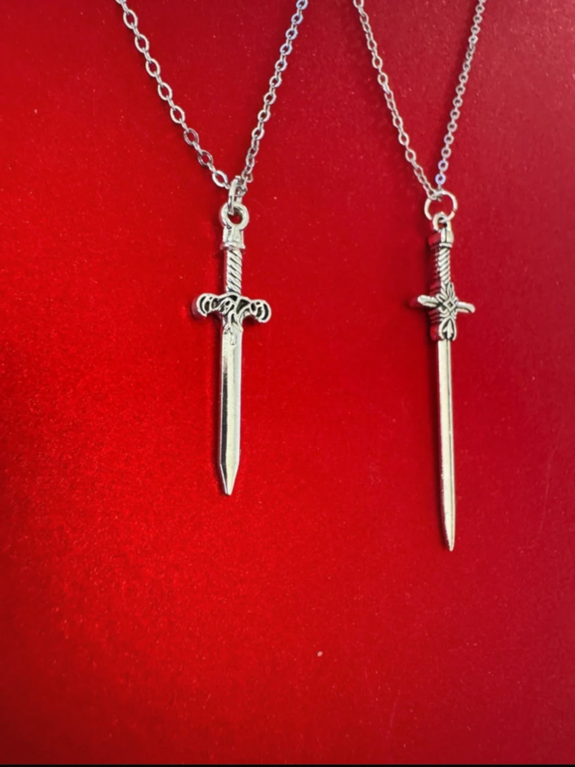 Silverhalsband x2 svärd - 1