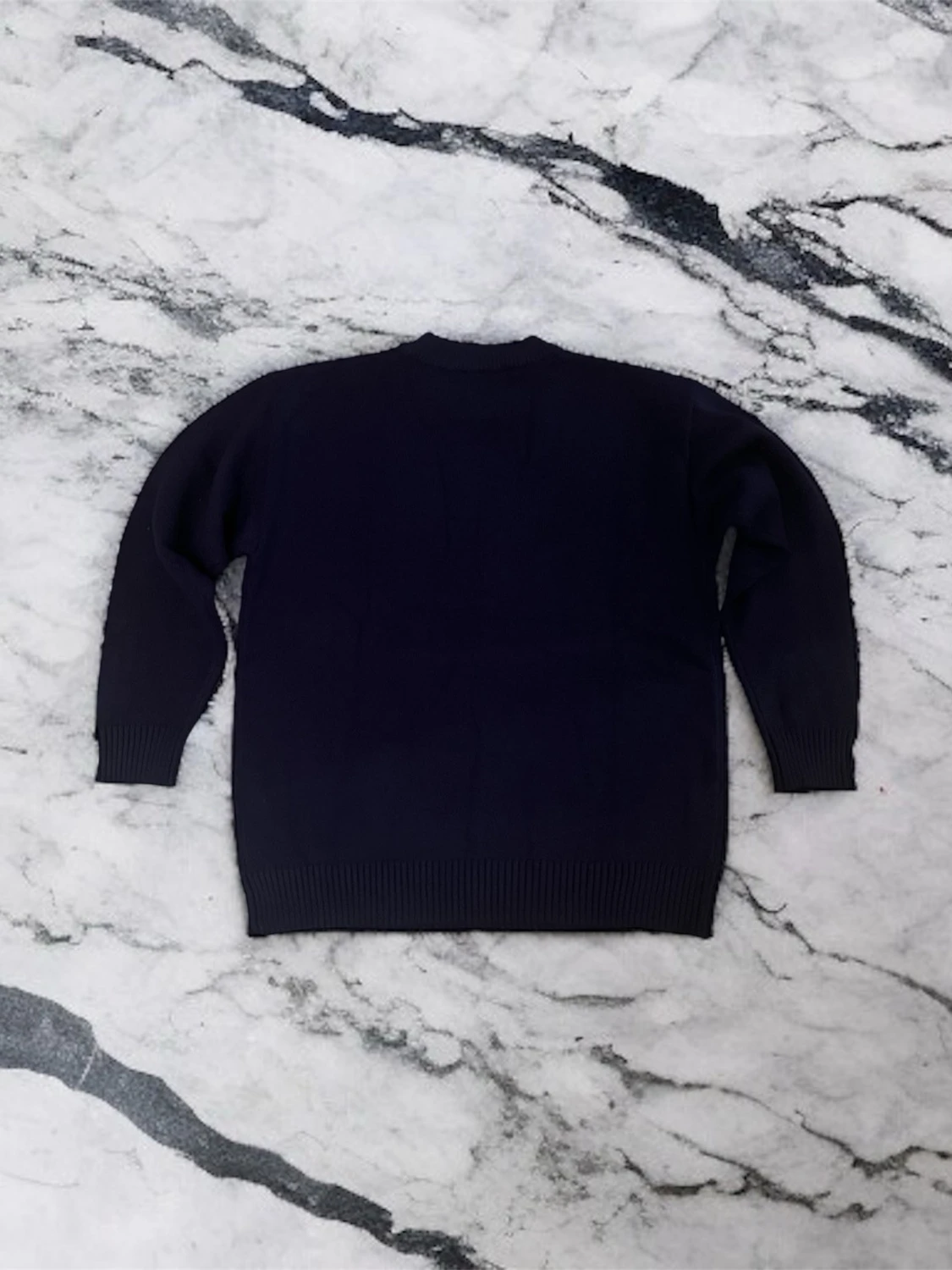 Mörkblå stickad tröja från Ami - 1