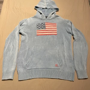 Ralph Lauren stickad hoodie - Ralph Lauren ljus blå stickad hoodie                   Size S