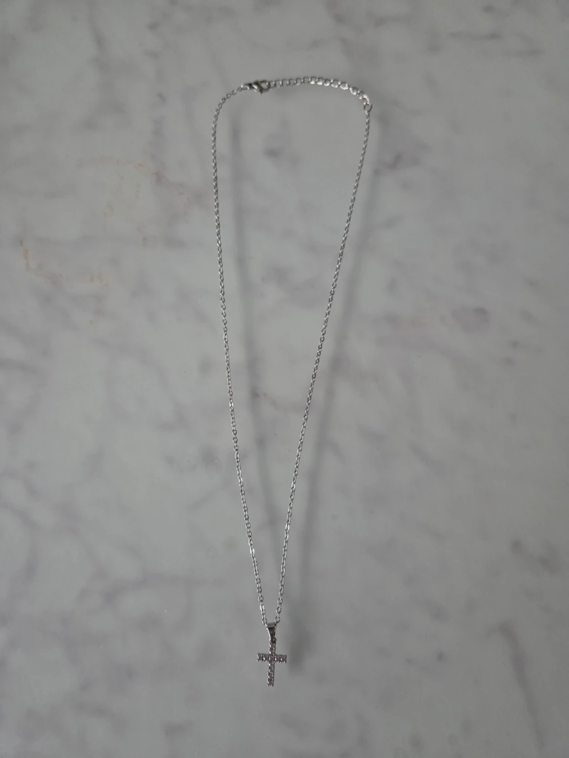 Halsband med kors - 2