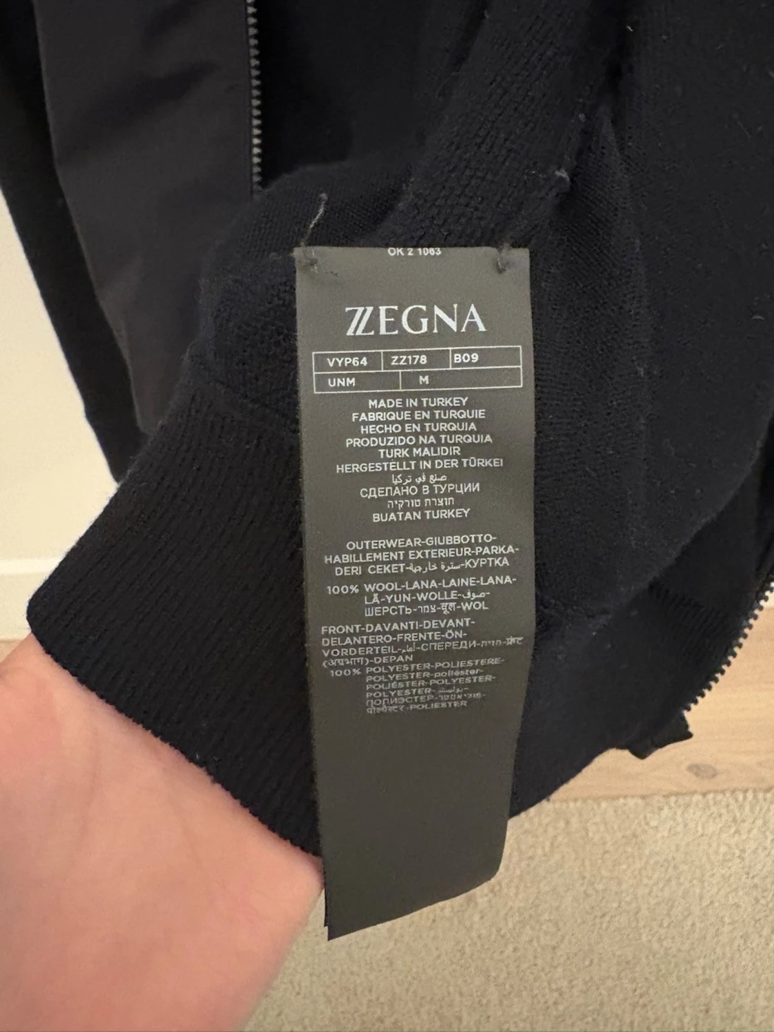 Svart bomberjacka från Zegna - 4