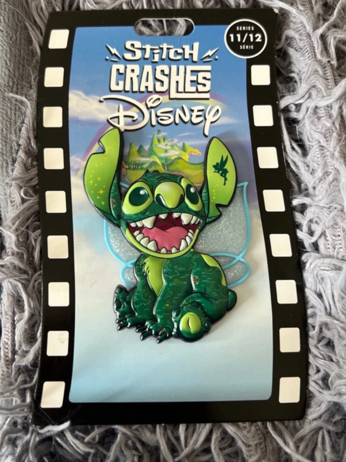 Stitch Crashes Disney Pin 11 - Peter Pan