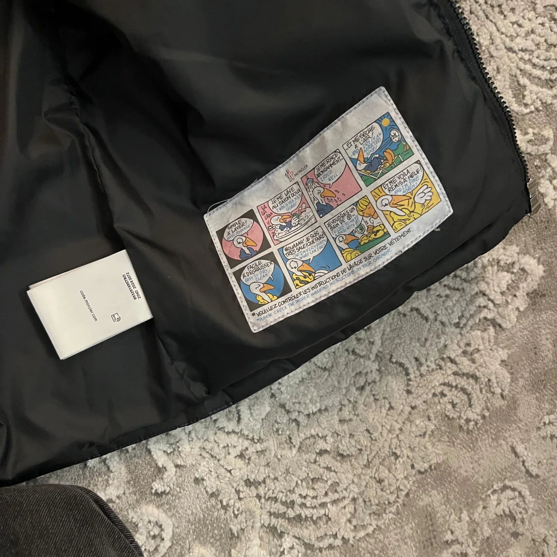 Mörkblå dunjacka från Moncler - 1