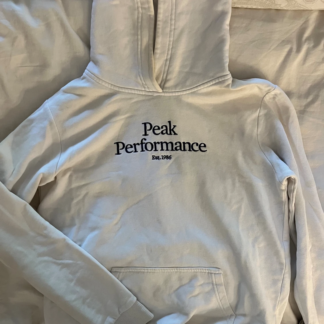 Peak performance hoodie & Calvin Klein sweatshirt  - 1
