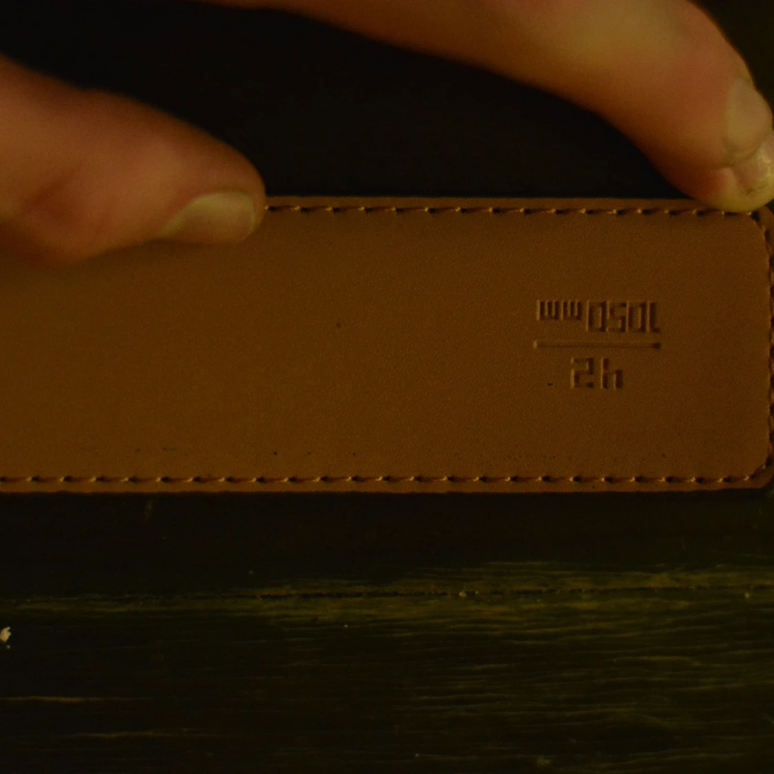 Louise Vuitton vitt bälte med guld spänne - 3