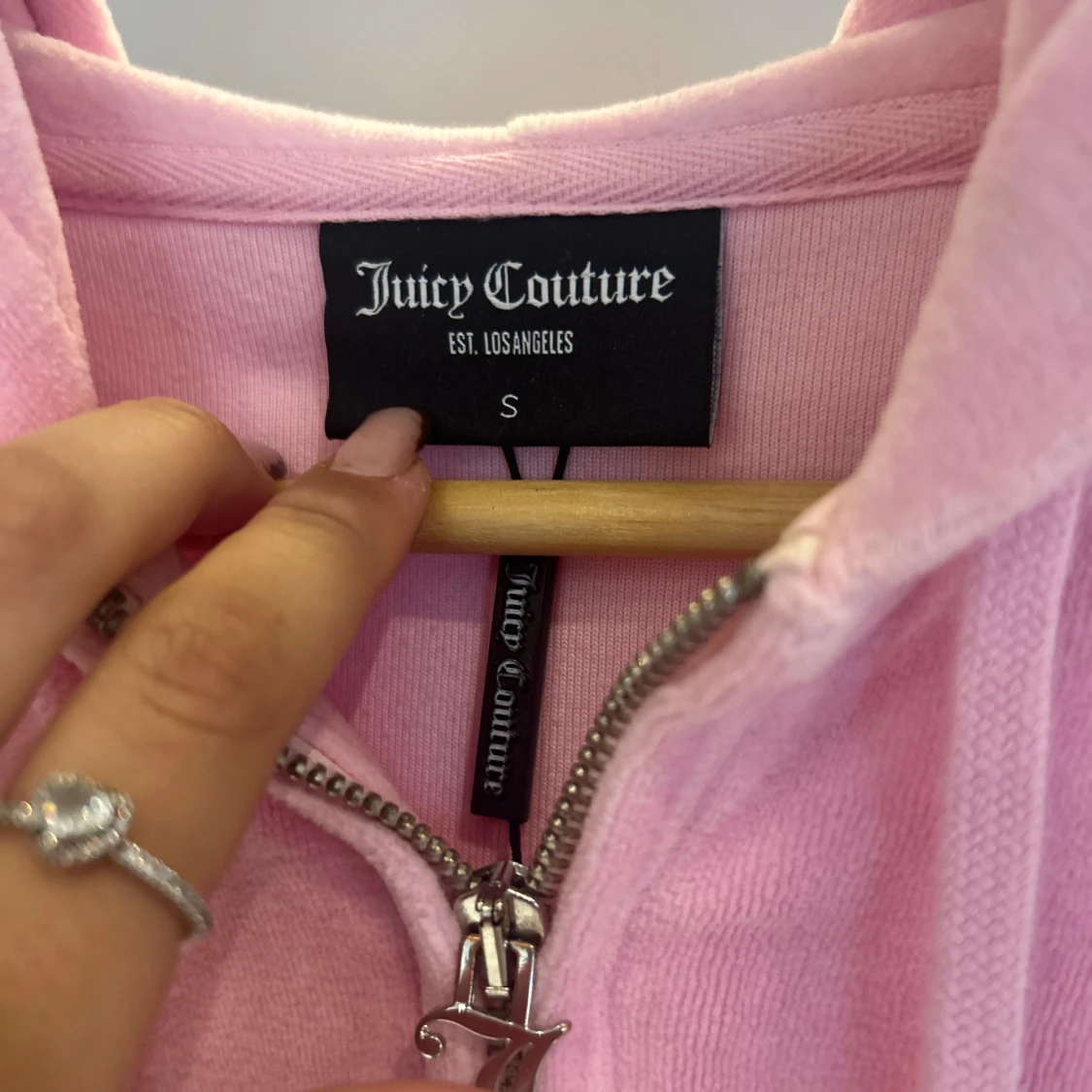 Rosa hoodie från Juicy Couture - 3