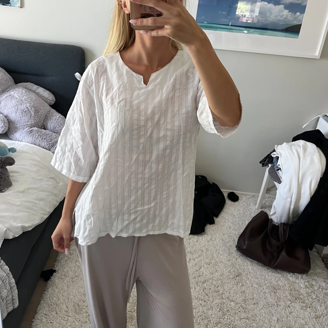 Vit blus med trekvartsärm