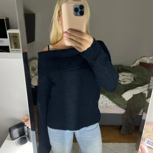 Off shoulder tröja - Offshoulder tröja från Gina Tricot, storlek 170 men passar xs/s💞