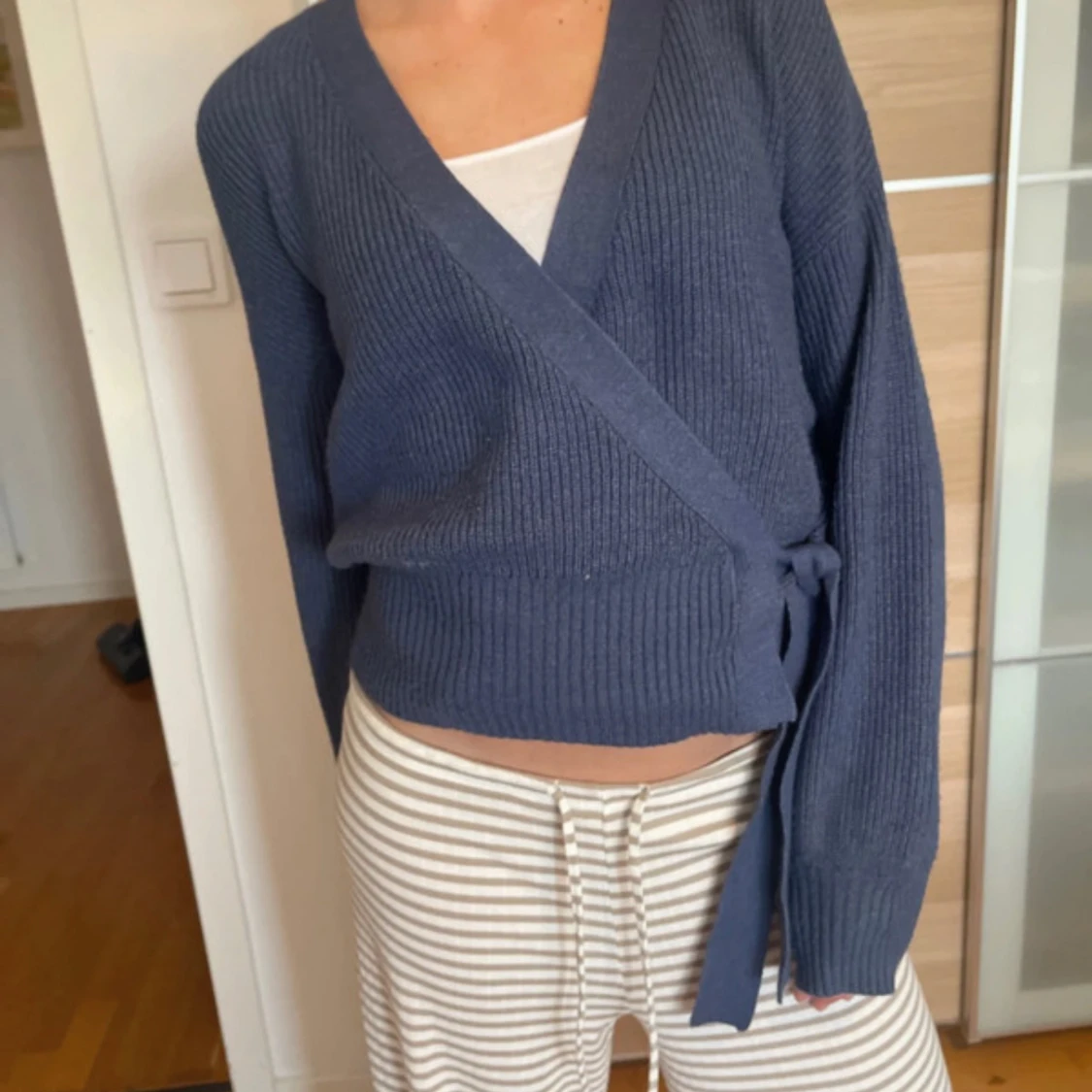 Blå omlottkofta från Object XS