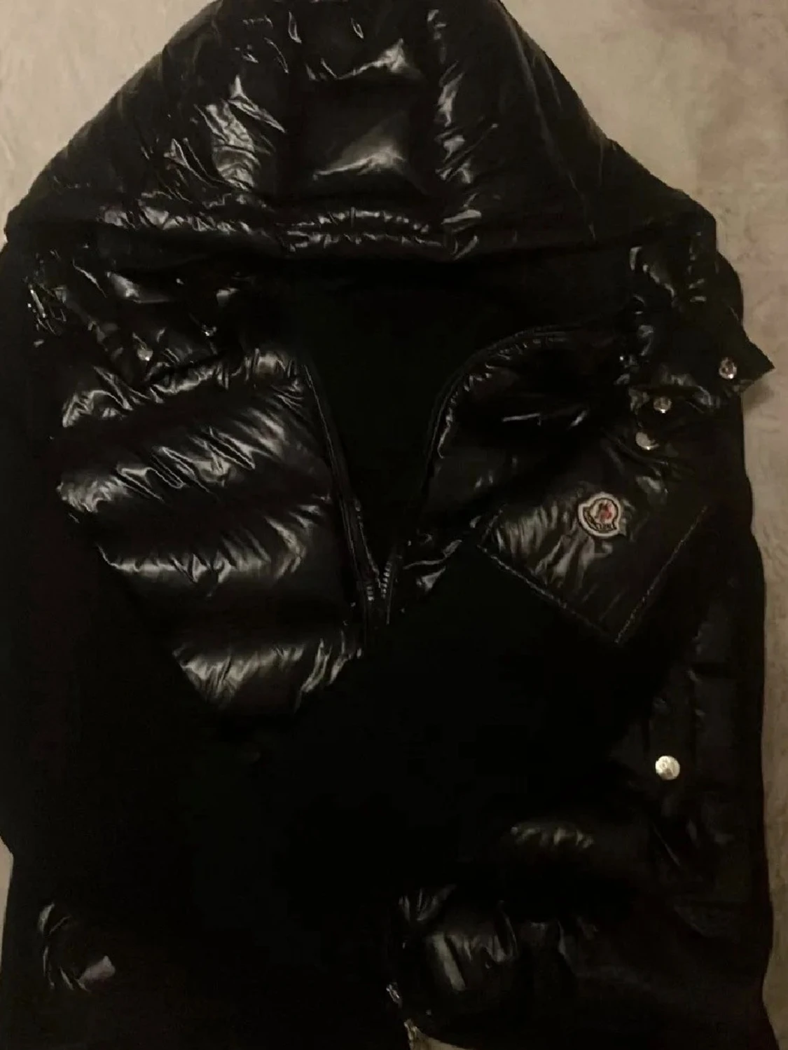 Svart Moncler pufferjacka med huva - 3