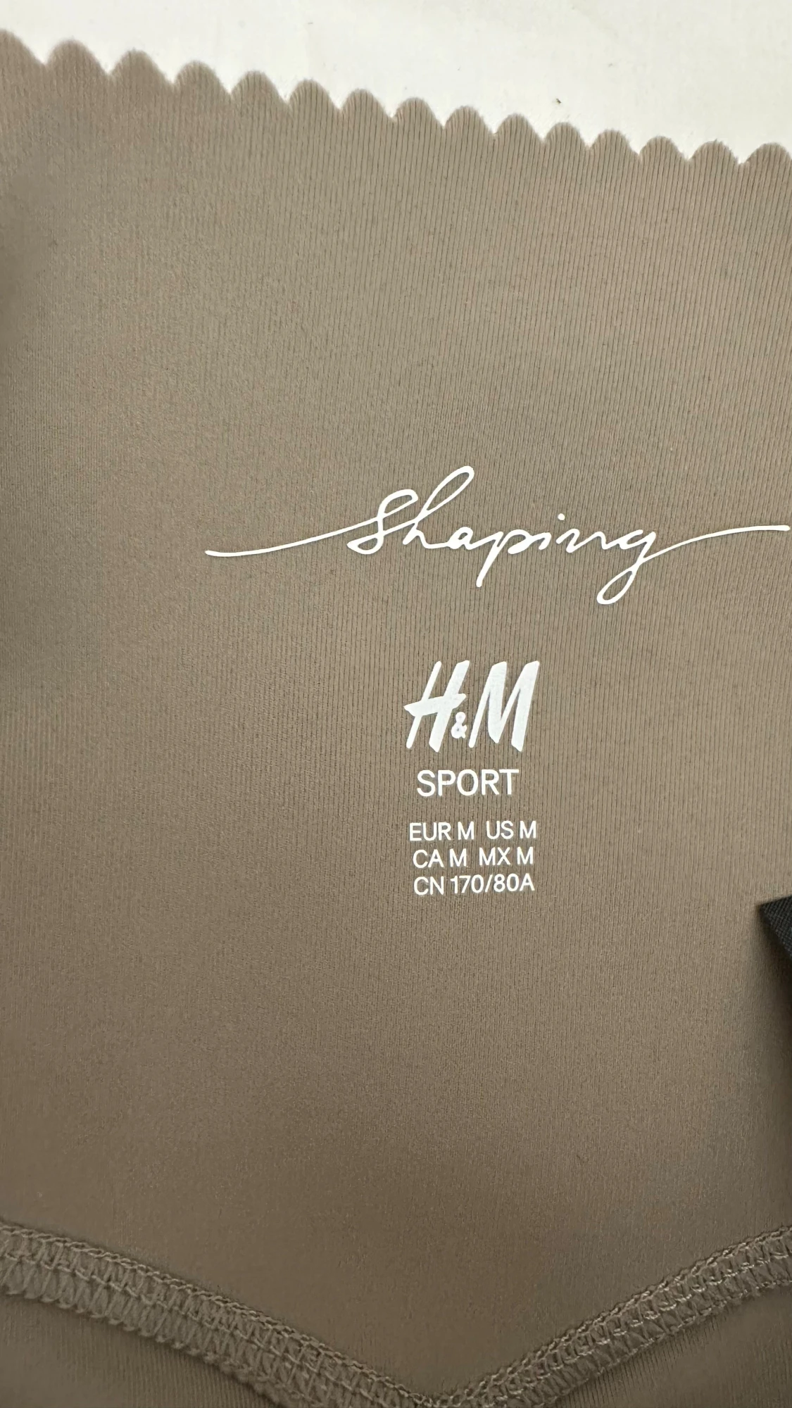 Helt nya träningsbyxor - 1