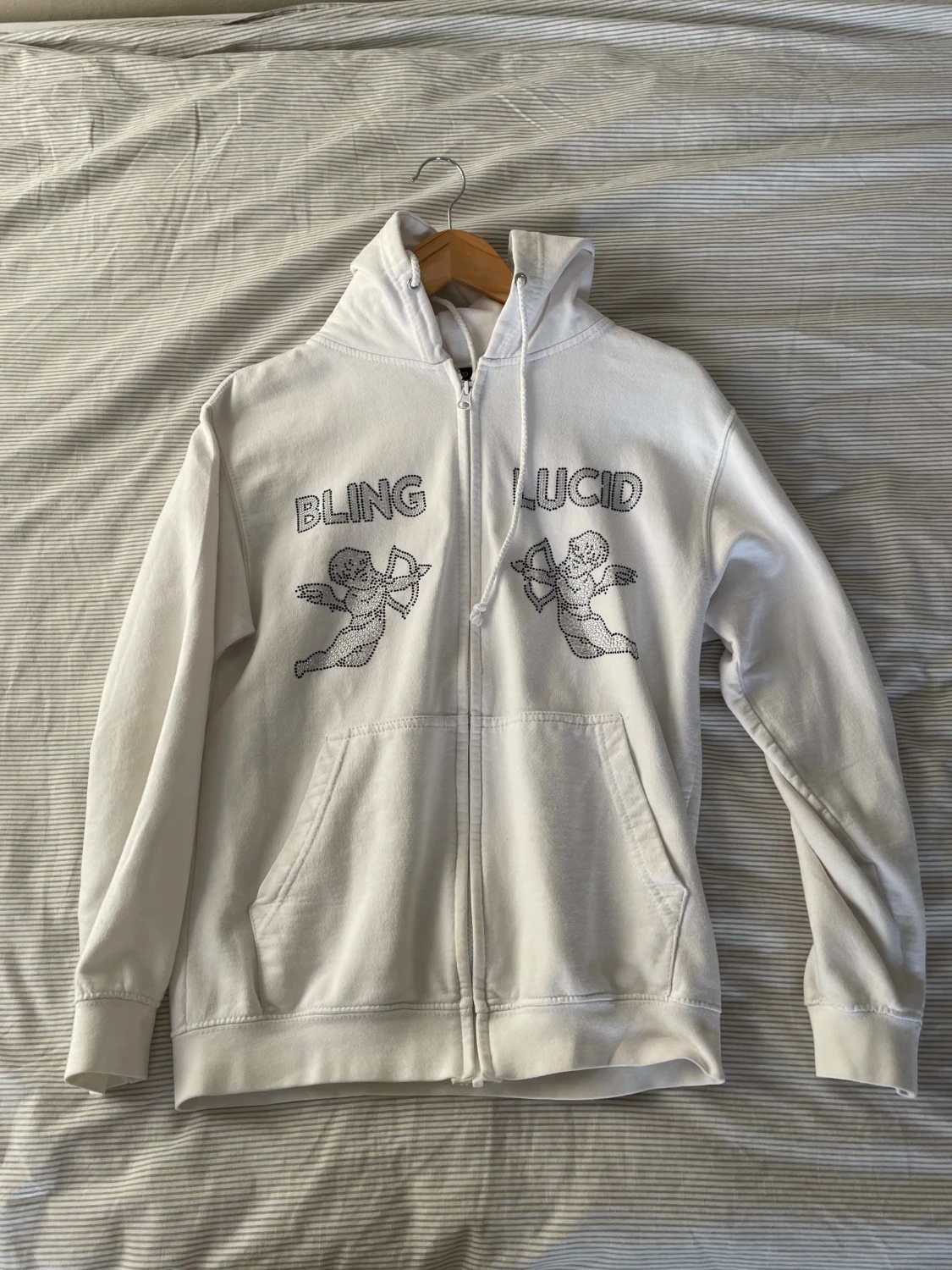 Vit hoodie Bling Lucid med änglar