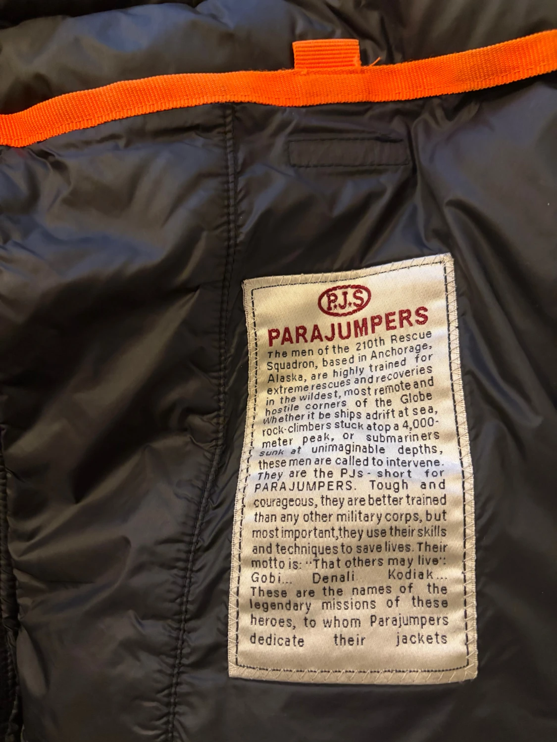 Svart pufferjacka från Parajumpers - 5