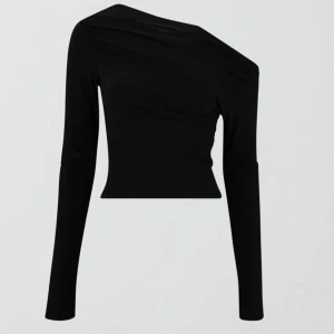 Off shoulder - Off shoulder tröja som bara har bliviy använt 1 gång!