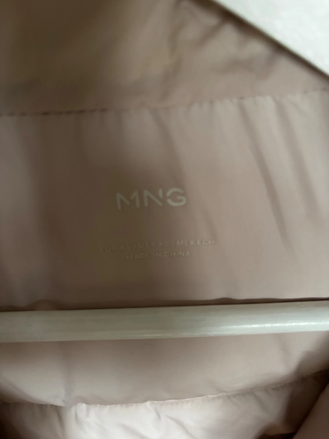 Ljusrosa pufferjacka med stor huva - 5