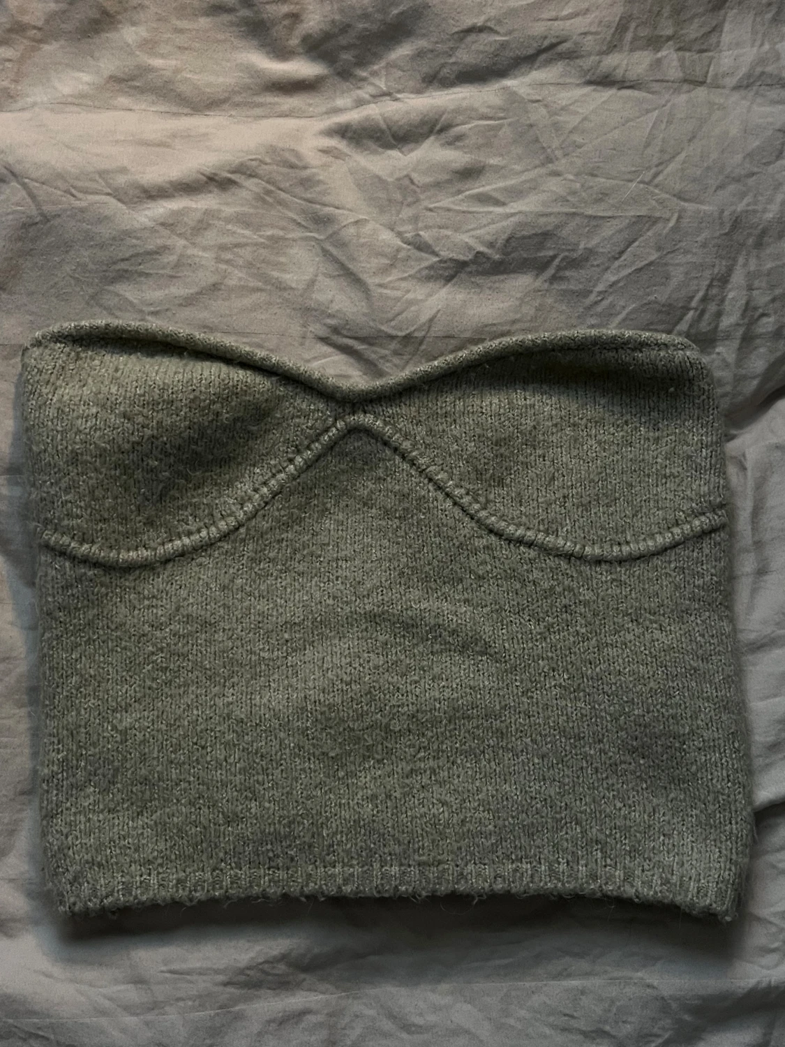 Stickad grå bandeau tubtopp - 2