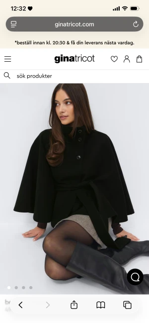 Poncho jacka - Belt cape jacket från gina. Aldrig använd tyckte inte de passade mig.