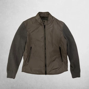 MASSIMO DUTTI CARDIGAN - Tjena! Säljer denna riktigt sköna Cardigan från Massimo Dutti✔️Storlek L (Passar M)✔️ Skriv vid minsta fundering✔️