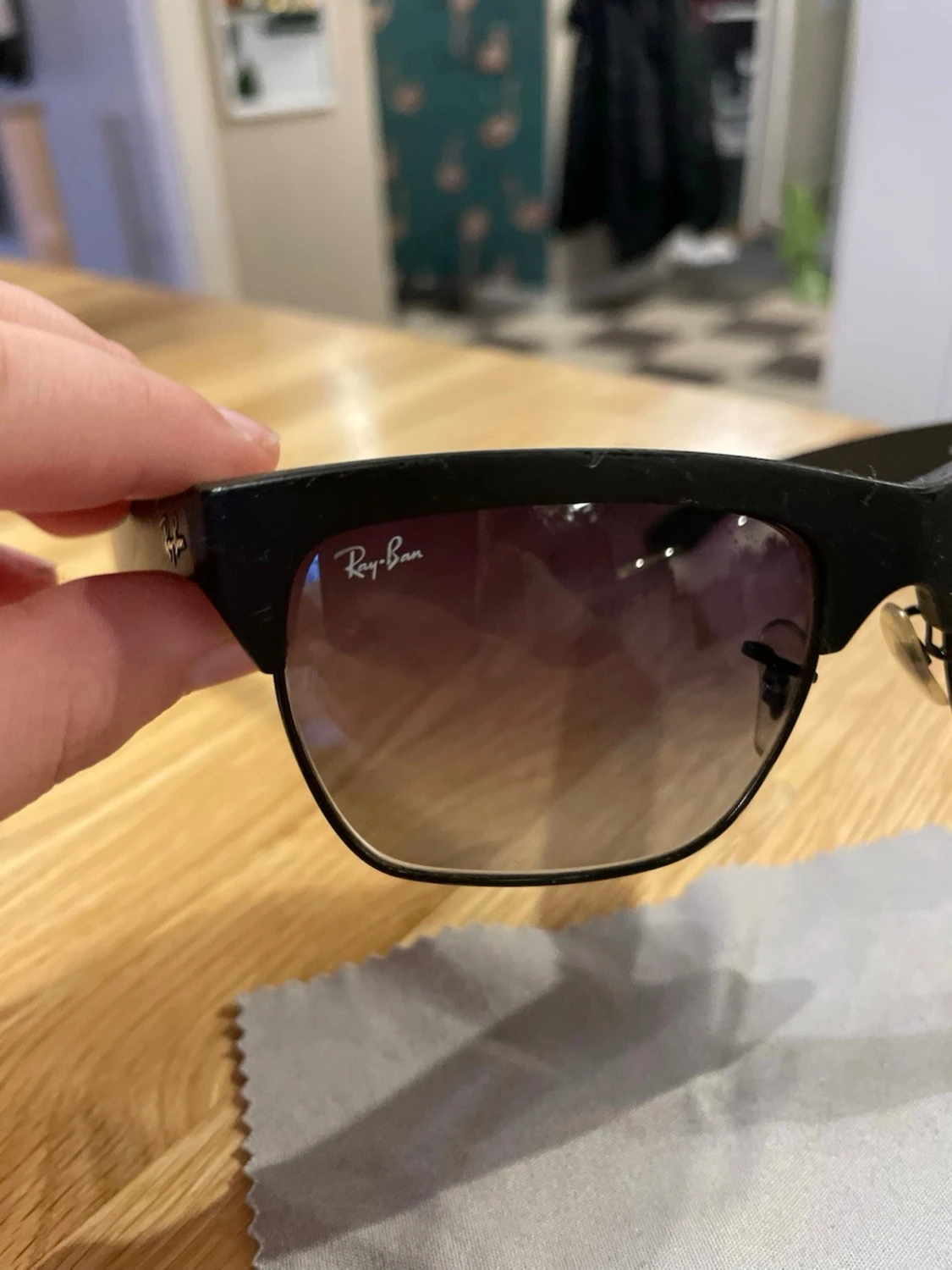 Svart Ray-Ban solglasögon med etui - 2