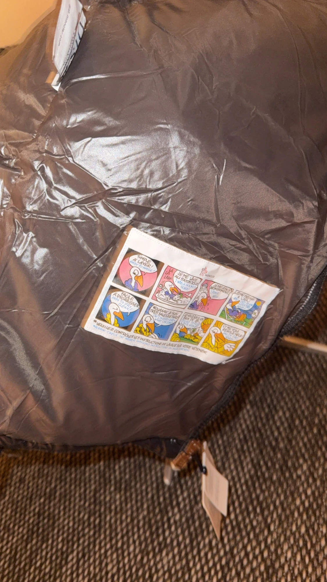 Svart Moncler maya  - 3