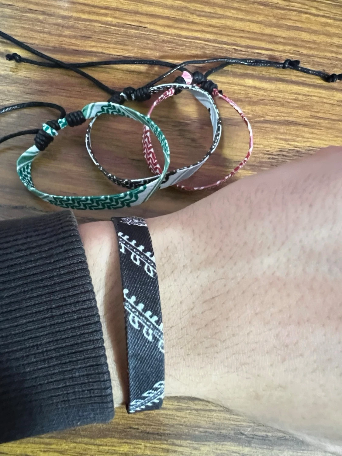 Färgglada tygarmband - 4