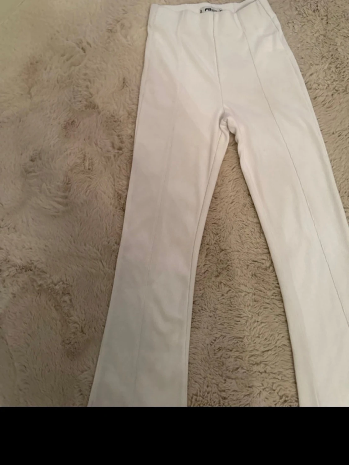 Vita bootcut byxor från FB Sister XS - 2