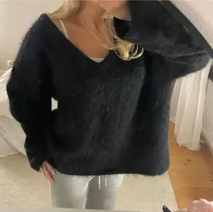 Svart hm edition tröja, storlek s, som ny