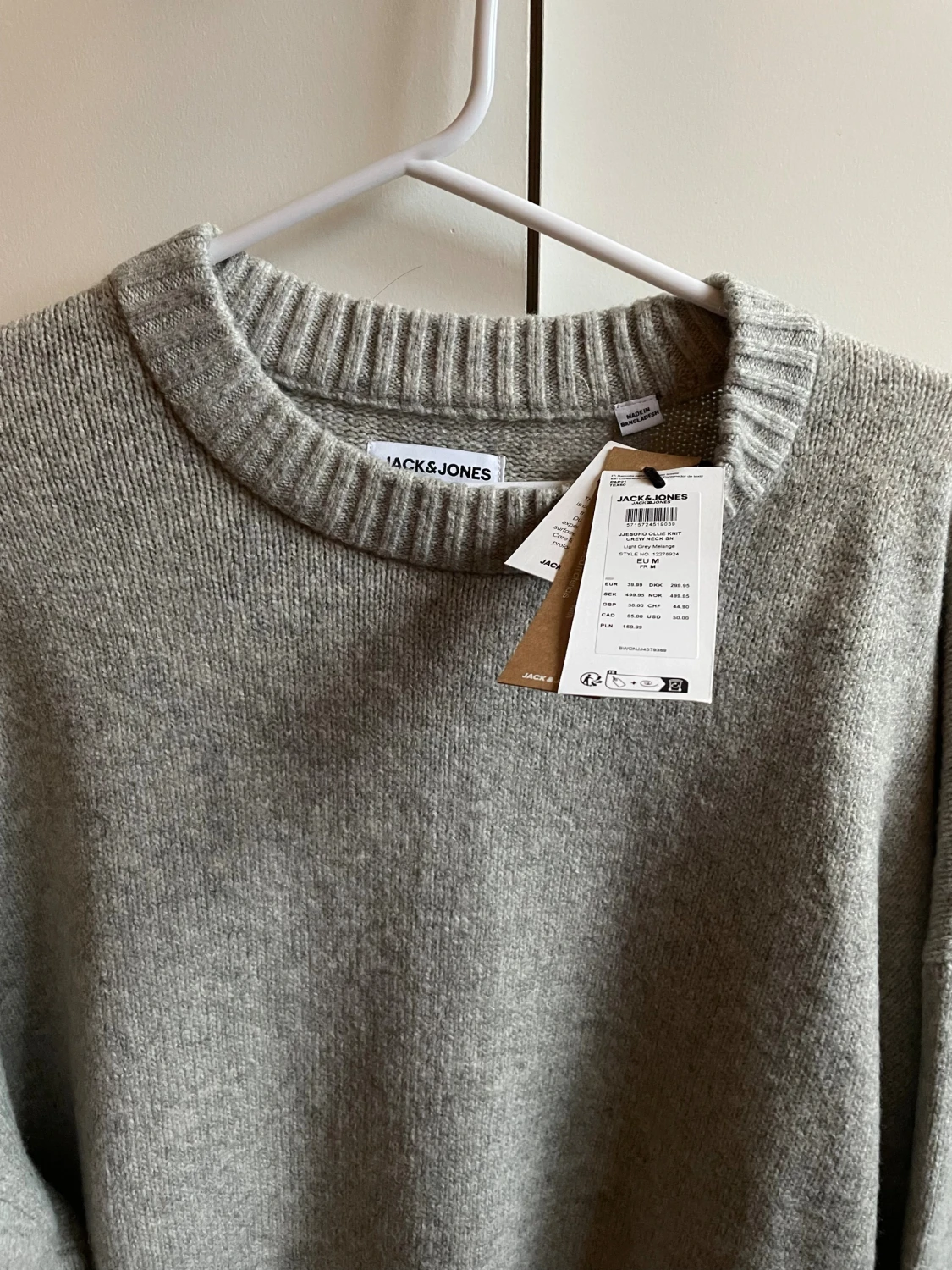 Grå stickad tröja från Jack & Jones - 1