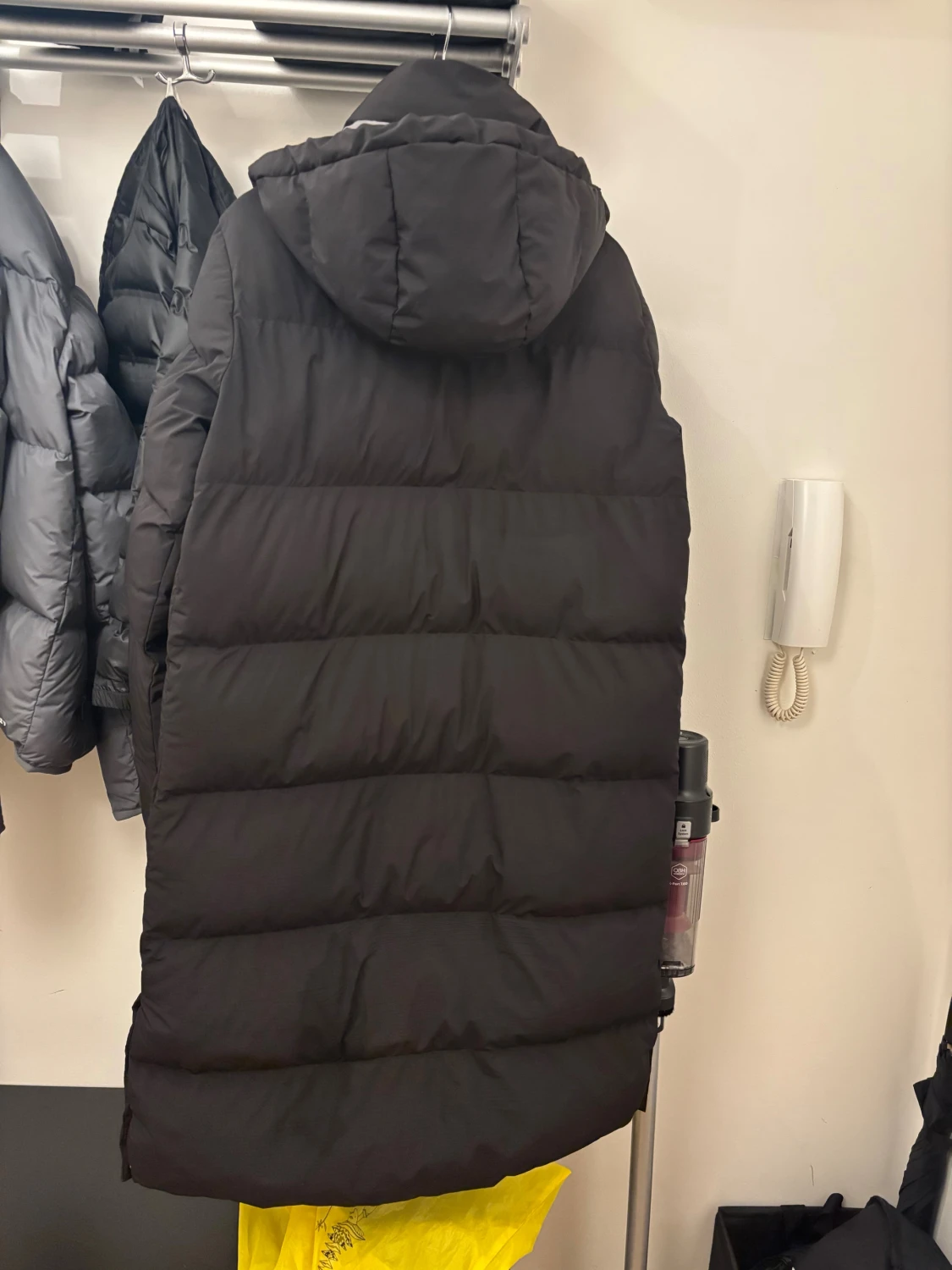 Svart lång pufferjacka från Superdry  - 2