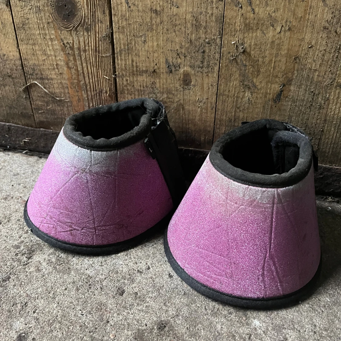 HorseGuard Bell Boots Large Pink