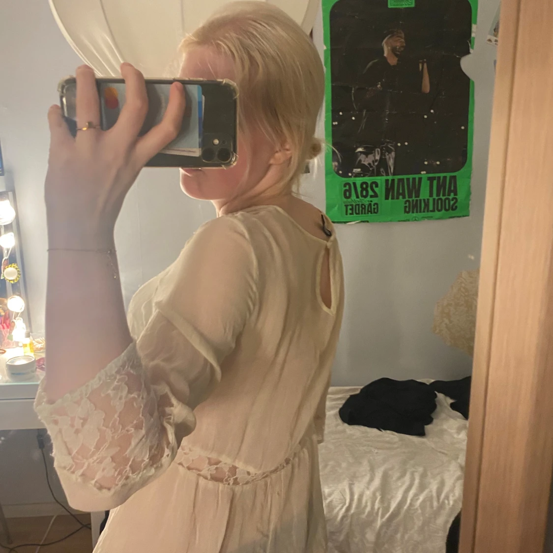 Beige spetsblus från H&M Divided - 1