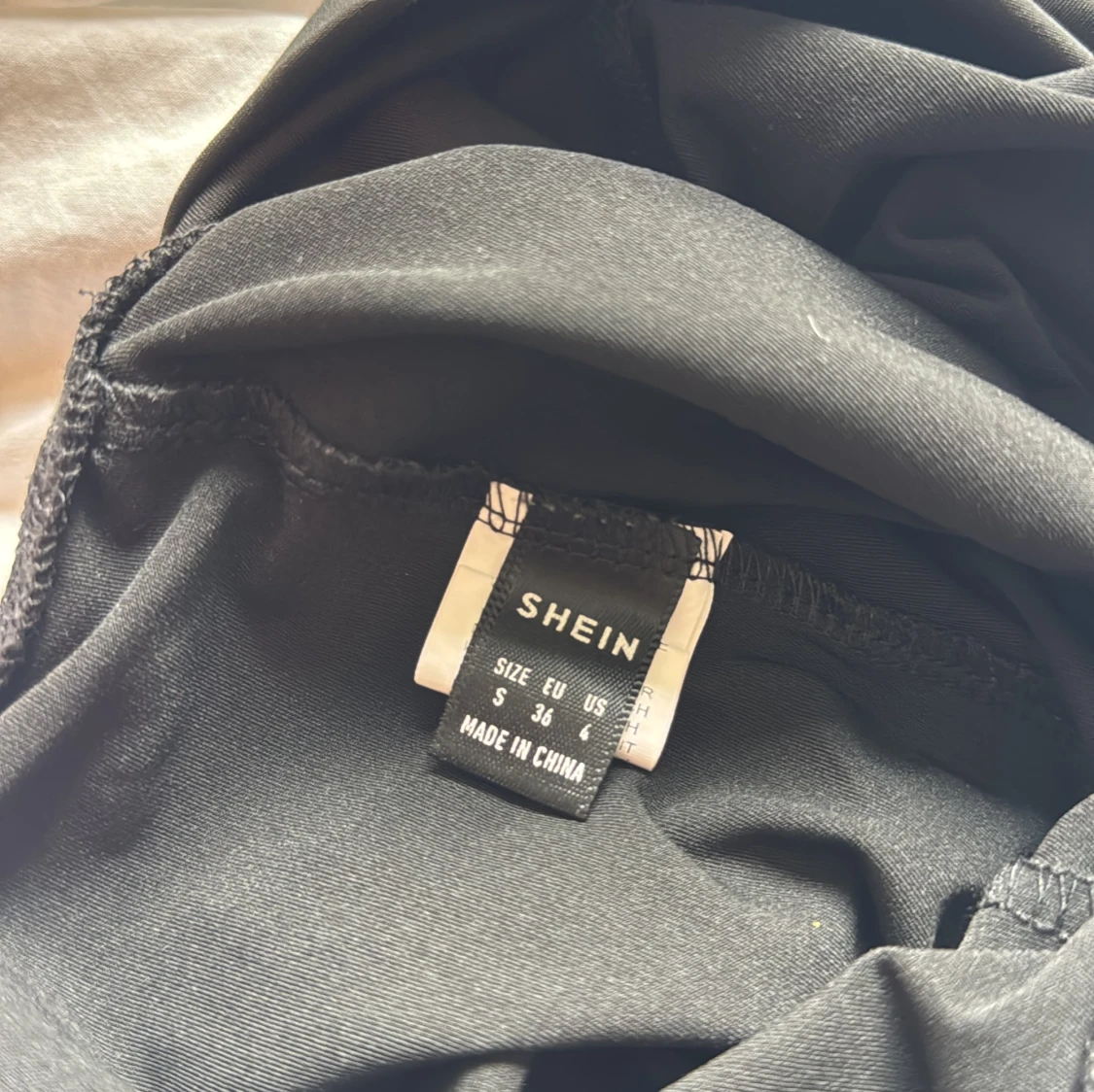 Svarta leggings från SHEIN, strl S - 2