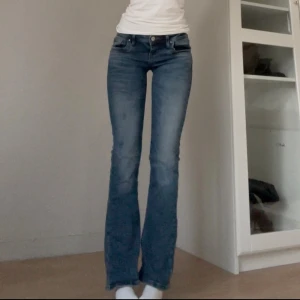 Low waist jeans - Ett par low waist jeans från LTB Stl: 26/30  72 Innerbensmått 36 midjemått rakt över 🫶🏻