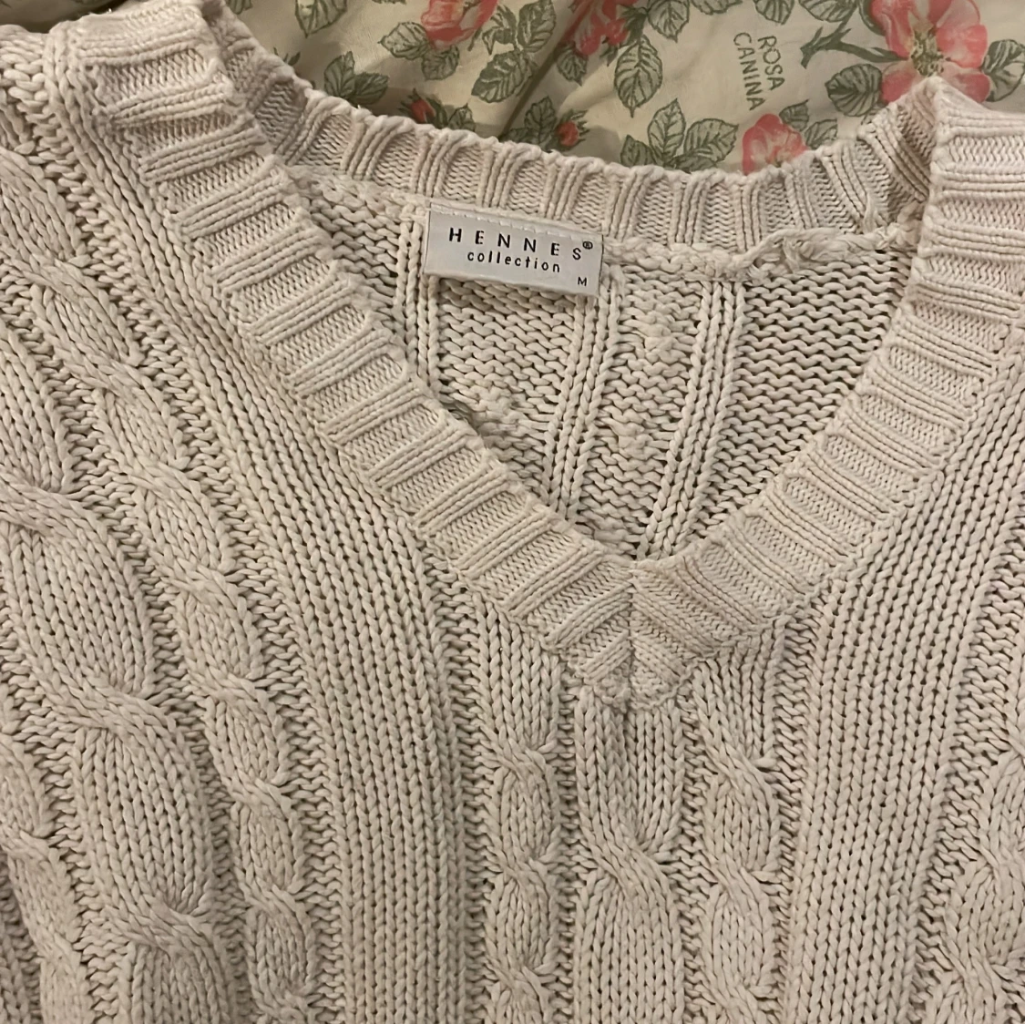 Beige kabelstickad tröja Hennes M - 1