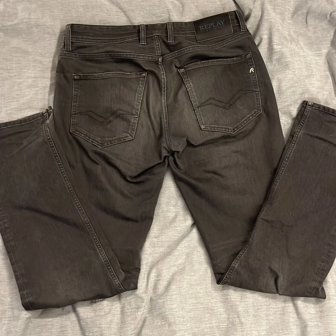 Svarta Replay jeans straight fit - 1