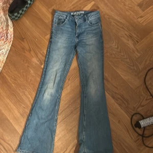 Blue ridge jeans - Älskar dessa jeans! Modellen är så fin och passar verkligen till allt ! Köpte för 700kr