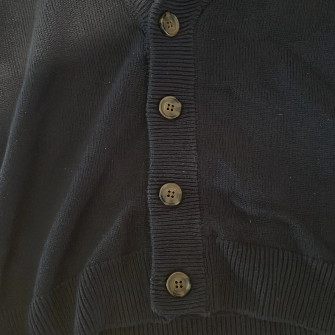 Mörkblå kofta från RYLS med knappar - 1