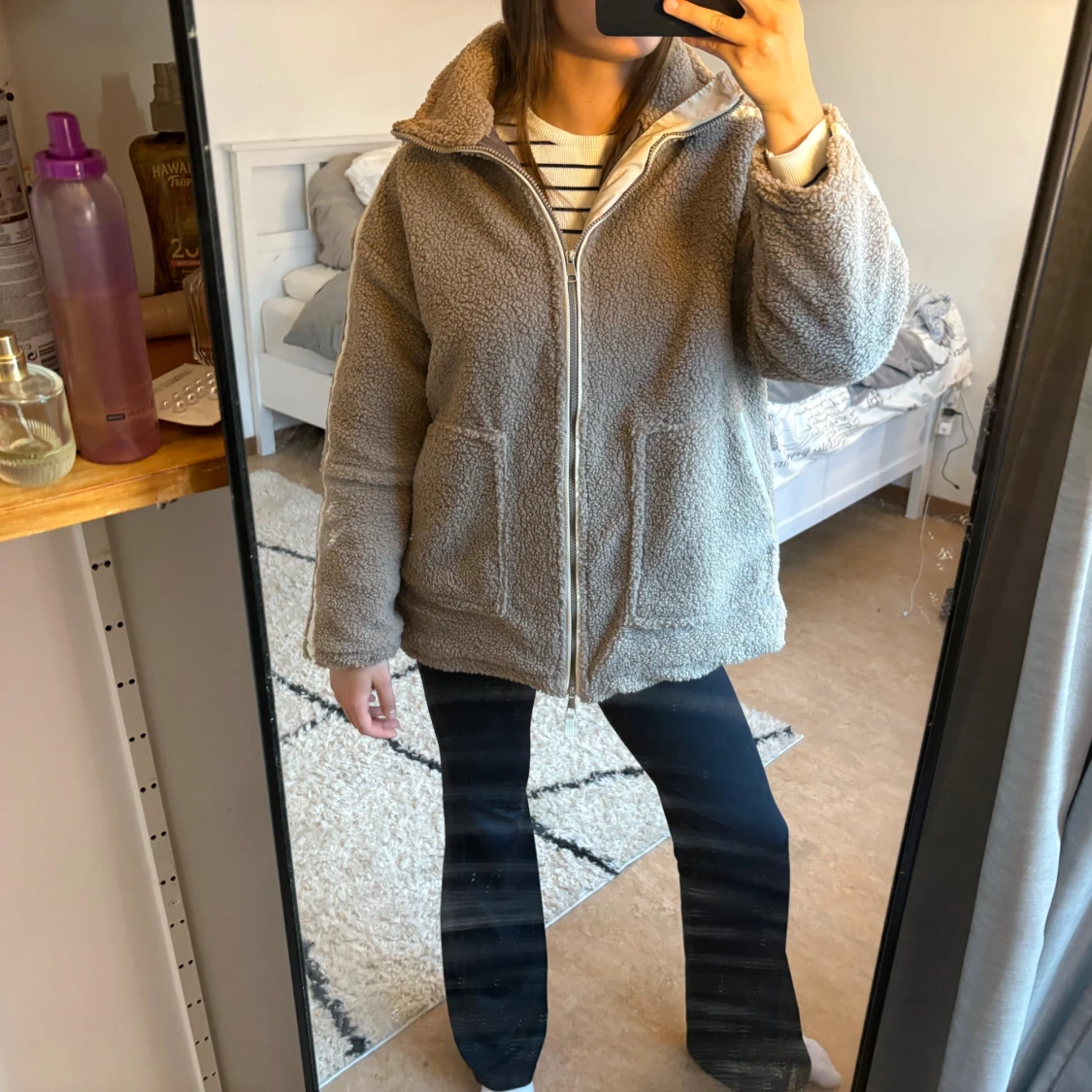 Beige teddyjacka med dragkedja - 3