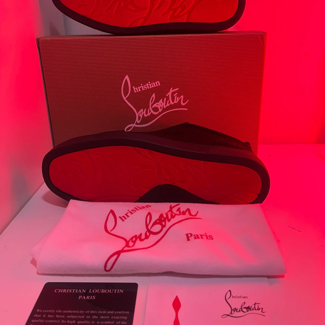 Svarta sneakers från Christian Louboutin - 1