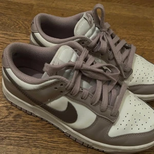 Nike dunks - Använda fåtal gånger ! 