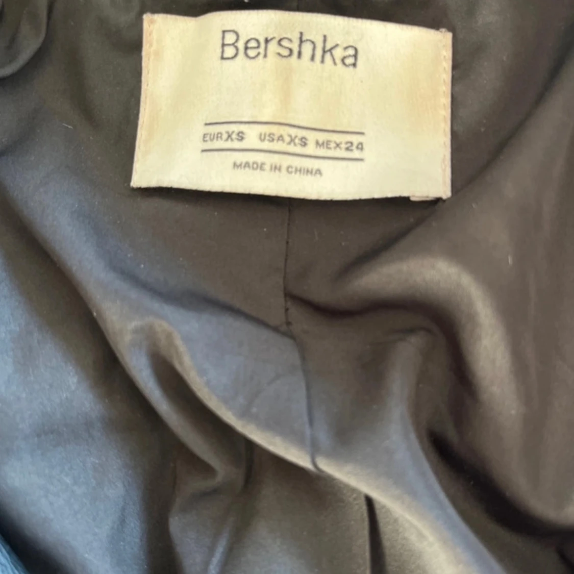 Svart skinnjacka från Bershka XS - 2