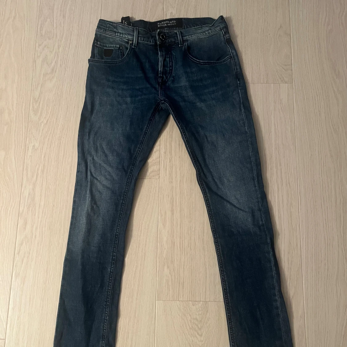 Handpicked mörkblå jeans Milano