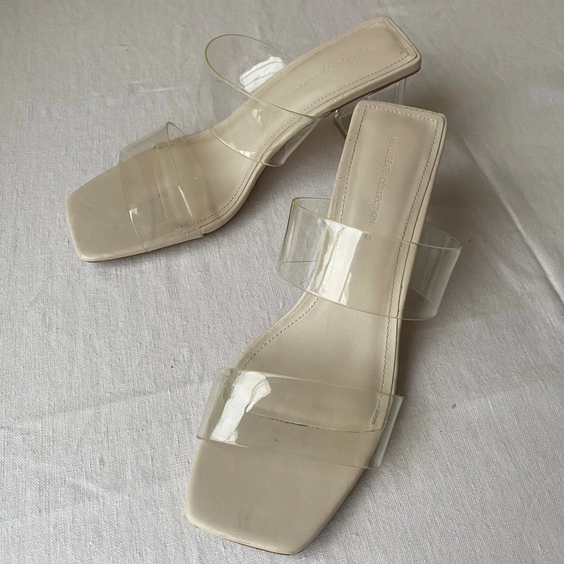 Beiga sandaler med transparent klack 38