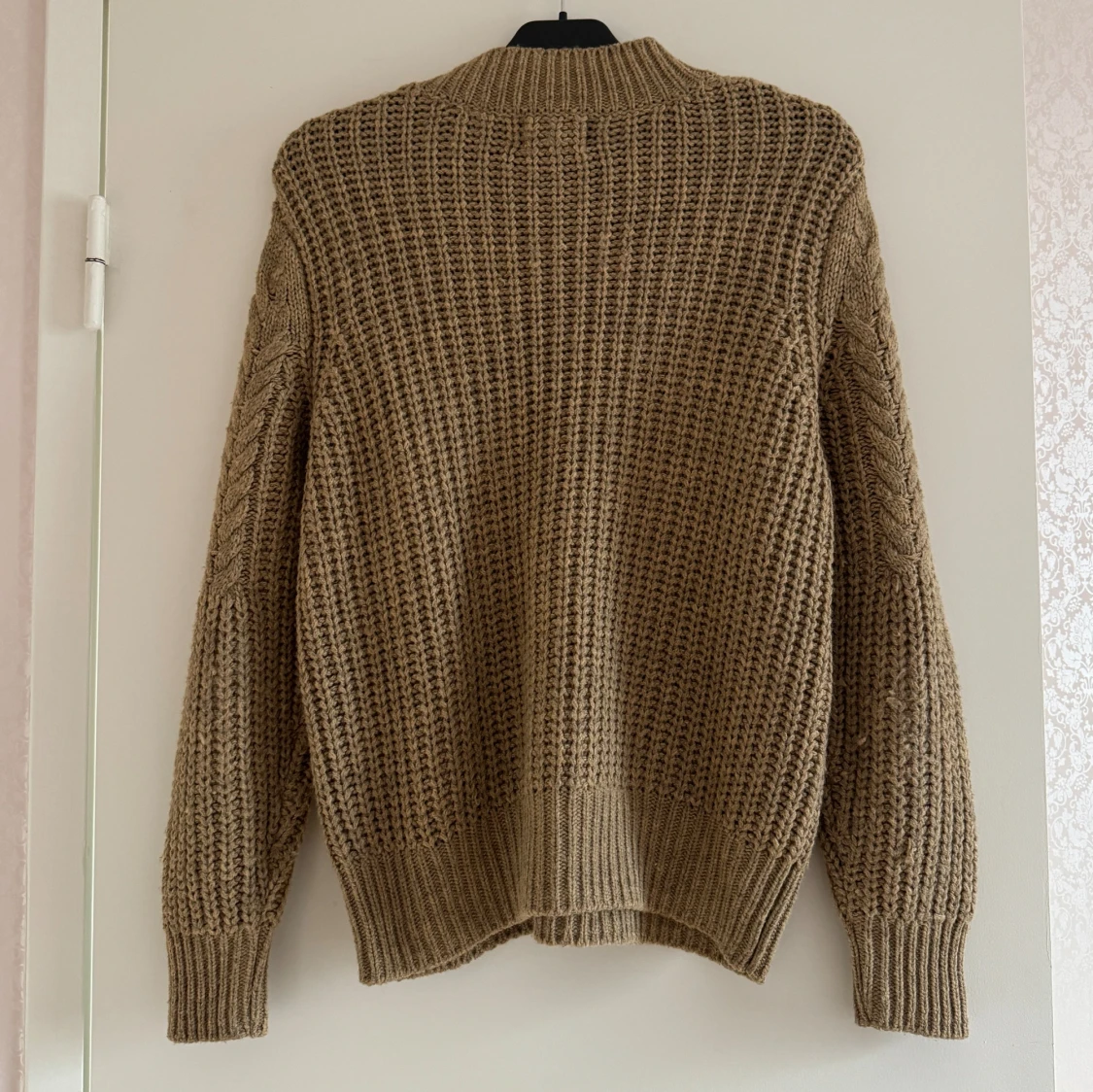 Beige stickad tröja Lindex  - 1