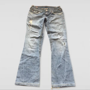 Bootcut True religion jeans - Midjemått: 39cm, Innerbenslängd: 75cm🫶🏼